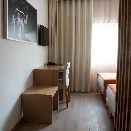 波尔图体育馆酒店 3*