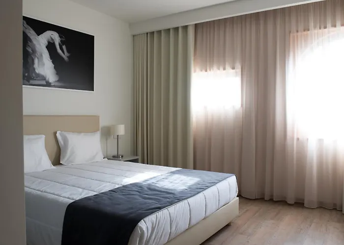 Coliseum 3* Порту